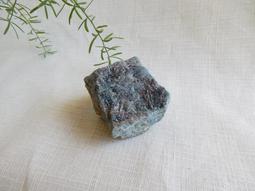 磷灰石魔法小碎礦/碎石-帕拉伊巴藍Paraiba/靛藍小孩藍Indigo ~有助於考試及比賽的順利、溝通順暢 歷史價格詳細信息