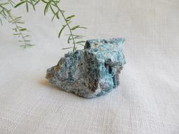 磷灰石魔法小碎礦/碎石-帕拉伊巴藍Paraiba/靛藍小孩藍Indigo ~有助於考試及比賽的順利、溝通順暢 歷史價格詳細信息