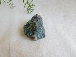 磷灰石魔法小碎礦/碎石-帕拉伊巴藍Paraiba/靛藍小孩藍Indigo ~有助於考試及比賽的順利、溝通順暢 歷史價格詳細信息