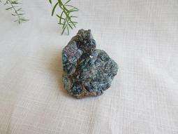 磷灰石魔法小碎礦/碎石-帕拉伊巴藍Paraiba/靛藍小孩藍Indigo ~有助於考試及比賽的順利、溝通順暢 歷史價格詳細信息