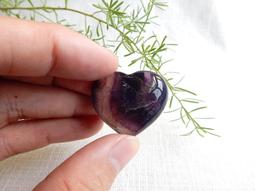 螢石愛心 (Fluorite) ~智慧之石、平衡與精進心智、電磁波防護、精神保護與能量提升 歷史價格詳細信息