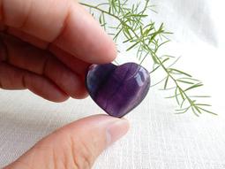 螢石愛心 (Fluorite) ~智慧之石、平衡與精進心智、電磁波防護、精神保護與能量提升 歷史價格詳細信息