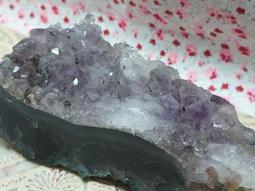 紫水晶座 Natural Uruguay amethyst block 天然烏拉圭紫水晶座(重2030克，高23.0公分含附贈木座)擺件 紫水晶高檔黑紫色 歷史價格詳細信息