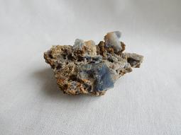 【2075水晶礦石】藍螢石簇原礦-30-1207 歷史價格詳細信息