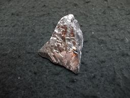 【采鑫坊】融冰鈦赫茲原礦把玩件~日本礦石遠紅外線鈦赫茲原礦18.4g長48mm《直購品》~ 歷史價格詳細信息