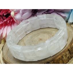 《精品百貨》天然漂亮漸層紫水晶手排 ~重量31.2克(隨機出貨) 歷史價格詳細信息