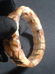 【聚能量】18 k黃金鑲嵌紅寶龍造型戒指。優質精品。04139 歷史價格詳細信息