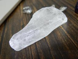 .＆紫愛水晶＆.pizza＊天然紫水晶原礦 ( 產地: 烏拉圭 ) 尺寸:約40*28*25(mm) 重約37.2g 歷史價格詳細信息