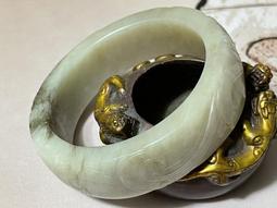 古玉【和闐青玉雙龍搶珠橢圓對鐲】 歷史價格詳細信息