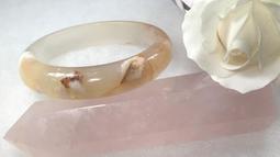 櫻花雨手鐲清倉出掉了  一共兩盤 圖-2是第一盤的自然光和 歷史價格詳細信息