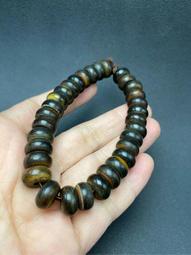 【御寶齋】--｛子岡款玉牌｝--和闐玉、潤澤、雕琢亭台人物、背面詩文．．// 廣告價第一標 // 歷史價格詳細信息