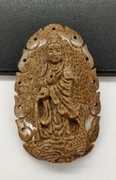 ((40年老店)) 祥龍彎彎月眉~白珊瑚玉~可搭配墜飾~特價1599 歷史價格詳細信息