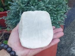 &sect;能量礦石&sect; 新疆和田玉和闐玉 且末縣二級羊脂玉331g 編號14 歷史價格詳細信息