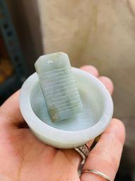 天然A貨緬甸玉 細潤飄花全立體自在臥觀音翡翠擺件/香座 水潤清雅不失種水 清晰悠然冥思法像 歷史價格詳細信息