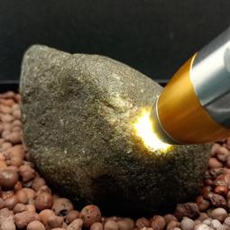 (芳寶貝藝品)Q3、正場老坑種南奇、通透紅霧特色料、緬甸天然翡翠原石、高端翡翠賭石、收藏料、台灣現貨 歷史價格詳細信息