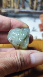 和闐玉籽料 俏色金皮油潤白肉巧雕天祿和田玉獨籽31.6g Q潤細白肉 黃金皮色俏雕保留 溫潤油性佳 歷史價格詳細信息