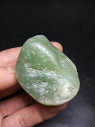 和闐玉冰紫單圈，青海老料，卡10左右圓珠，肉底的，底子特別細11032 歷史價格詳細信息