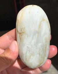 和闐籽料 棗紅皮白肉財神報喜獨籽187.8g 大師落款作品 歷史價格詳細信息