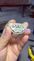 清代和田玉蝴蝶佩，帶點shou衣沁，微微發紫，全美品，無任何10188 歷史價格詳細信息