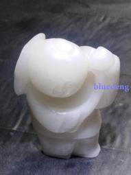 清代和田玉童子，童子執蓮，和田籽料青白玉，摩合羅化身，活潑可15074 歷史價格詳細信息