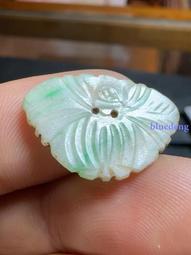 清代蝴蝶和蝙蝠合體雕件，永久包真包老，中間斷了粘了一下，雕工53890 歷史價格詳細信息