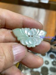 清代蝴蝶和蝙蝠合體雕件，永久包真包老，中間斷了粘了一下，雕工53890 歷史價格詳細信息