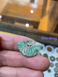 清代蝴蝶和蝙蝠合體雕件，永久包真包老，中間斷了粘了一下，雕工53890 歷史價格詳細信息