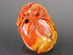 《紀老師的收藏》俏色巧雕冰透迷人→天然A貨金絲蜜糖玉髓掛飾{金玉滿堂}→26E20N82 ※正能量-聚氣招財•心想事成•收藏增值! 歷史價格詳細信息