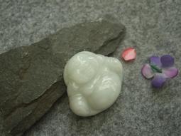 S1804墜子❀翡翠玉A貨圓潤飽滿彌勒佛佛公吊墜項墜【緬甸玉翠軒】首飾品 歷史價格詳細信息