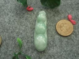 S2156玉墜子 翡翠玉A貨水潤飄綠花飽滿富貴福豆 三元豆 豆子 豆莢 吊墜 掛件 玉珮【緬甸玉翠軒】緬甸玉四季豆 歷史價格詳細信息