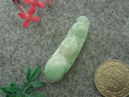 S2156玉墜子 翡翠玉A貨水潤飄綠花飽滿富貴福豆 三元豆 豆子 豆莢 吊墜 掛件 玉珮【緬甸玉翠軒】緬甸玉四季豆 歷史價格詳細信息