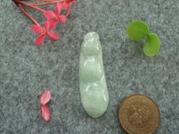 S2564玉梳子❀翡翠玉A貨水潤淡黃月形小梳子（微瑕疵） 刮痧板 墜子 吊墜 掛件 吊飾【緬甸玉翠軒】緬甸玉首飾品 歷史價格詳細信息