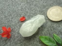 S2276玉墜子 翡翠玉A貨水潤淡底寶瓶墜子 吊墜 掛件 玉珮【緬甸玉翠軒】緬甸玉首飾品 歷史價格詳細信息