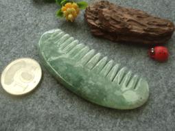 R2772墜子❀翡翠玉A貨水潤飄花帶棉月牙梳子墜子吊墜掛件玉珮【緬甸玉翠軒】玉首飾品  實用型 歷史價格詳細信息