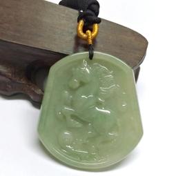 天然滿綠項鍊台灣青玉項鍊塔鏈大方女款母親節禮物 又冰又透的天然玉石 高貴冰種老坑種翡翠的替代品 歷史價格詳細信息