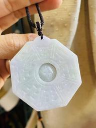 天然A貨緬甸玉 水潤白底青10.6mm回紋雕花翡翠桶珠/頂珠 起冰細肉 白綠乾淨分明 完美珠 歷史價格詳細信息