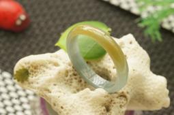 天然A貨緬甸玉 細潤飄花全立體自在臥觀音翡翠擺件/香座 水潤清雅不失種水 清晰悠然冥思法像 歷史價格詳細信息