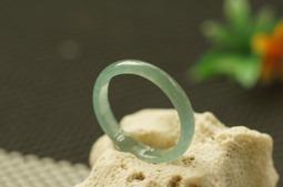 U5562玉戒指❀ 12# 瓜料天然翡翠A貨冰潤淺藍水通透細條戒圈指環戒子【緬甸玉翠軒】玉首飾品 男女款式  尾戒 歷史價格詳細信息