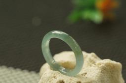 天然緬甸A貨翡翠戒指寬版冰種陽綠指環男士辣綠戒圈玉石扳指玉器 歷史價格詳細信息