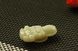緬甸翡翠冰黃小吊墜  尺寸做個多寶吊墜很漂亮調皮  一枚  珠珠需要好品質珠 翡翠 飾品 收藏【二手】【朝天宮】-3443 歷史價格詳細信息