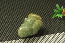 緬甸玉a貨翡翠黃加綠白菜百財玉墜掛件J292 歷史價格詳細信息