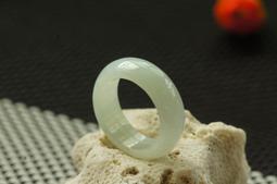 白底青玉戒 玉扳指 天然緬甸硬玉A貨【文華珠寶翡翠專賣店】 歷史價格詳細信息