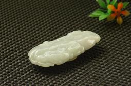 翡翠荷花吊墜室外自然光拍攝品質看尺寸20✖️28.4✖️9.6mm 翡翠 飾品 收藏【二手】【微淵古董】-3989 歷史價格詳細信息