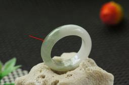 緬甸翡翠戒指幹青鐵生飄花滿綠指環綠玉扳指指環鐵龍生尾戒 歷史價格詳細信息