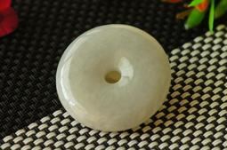 翡翠龍牌盤龍柱冰藍水天空藍天然翡翠A貨首飾項鍊吊墜掛件危料#翡珍集 尺寸：50×21×9毫 歷史價格詳細信息