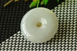 翡翠龍牌盤龍柱冰藍水天空藍天然翡翠A貨首飾項鍊吊墜掛件危料#翡珍集 尺寸：50×21×9毫 歷史價格詳細信息