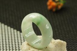 ????玉髓扳指圈戒圈指????珊瑚玉髓Gsu 51戒圍內直徑18mm 手工特挑玉石創作戒指????我穿過妳的溫柔.讓妳沉醉 歷史價格詳細信息