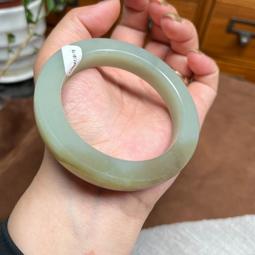 重56.5克和闐玉小把件，新疆且末糖白原石磨的一個隨形把件，35339 歷史價格詳細信息