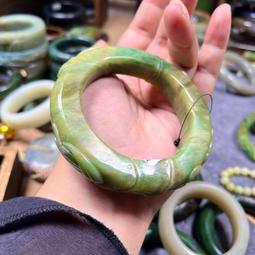 重56.5克和闐玉小把件，新疆且末糖白原石磨的一個隨形把件，35339 歷史價格詳細信息