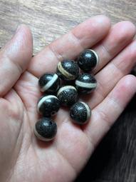一線老珠子，淺紫底三花琉璃珠，貿易珠類型，喜歡的朋友拍，付款 歷史價格詳細信息